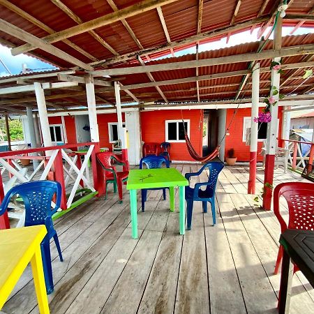 Hostal Paraiso Isla Mucura Luaran gambar