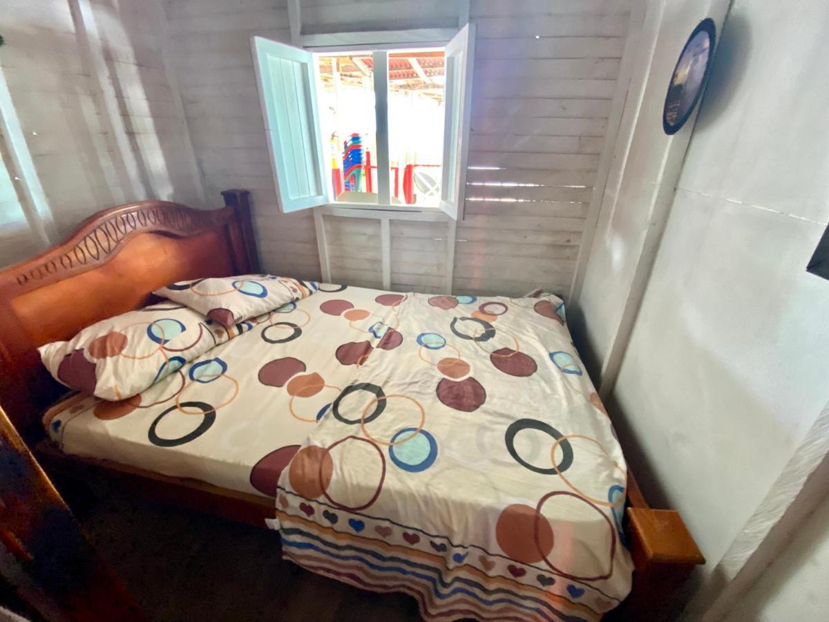 Hostal Paraiso Isla Mucura Luaran gambar