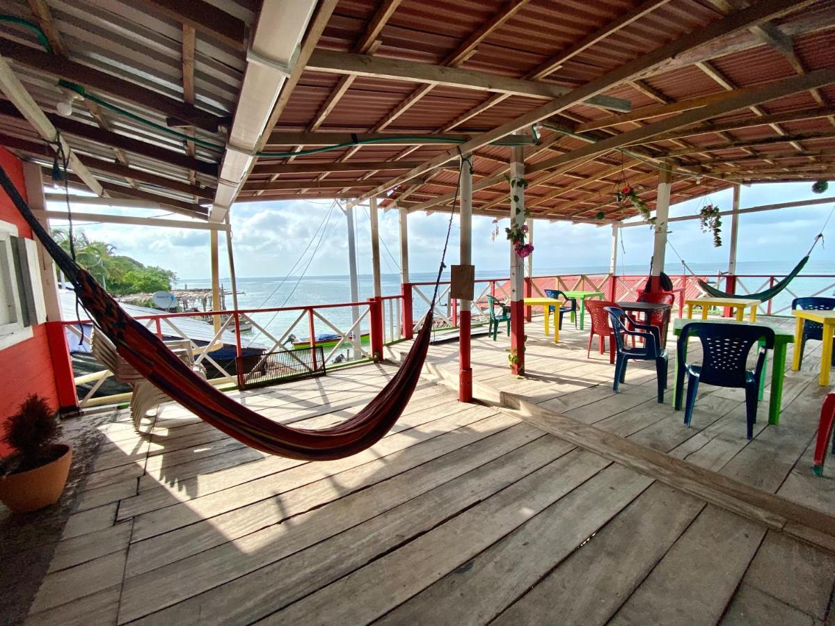 Hostal Paraiso Isla Mucura Luaran gambar