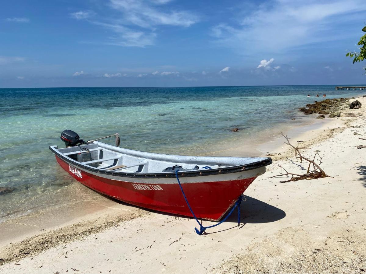 Hostal Paraiso Isla Mucura Luaran gambar